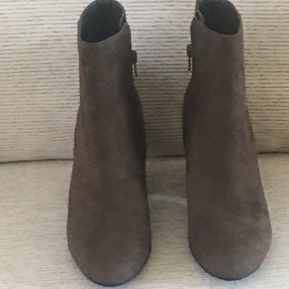 Suede ankle boots - Picture 2 of 4